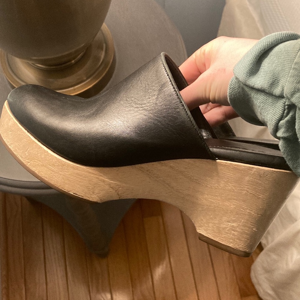 Everlane The Clog